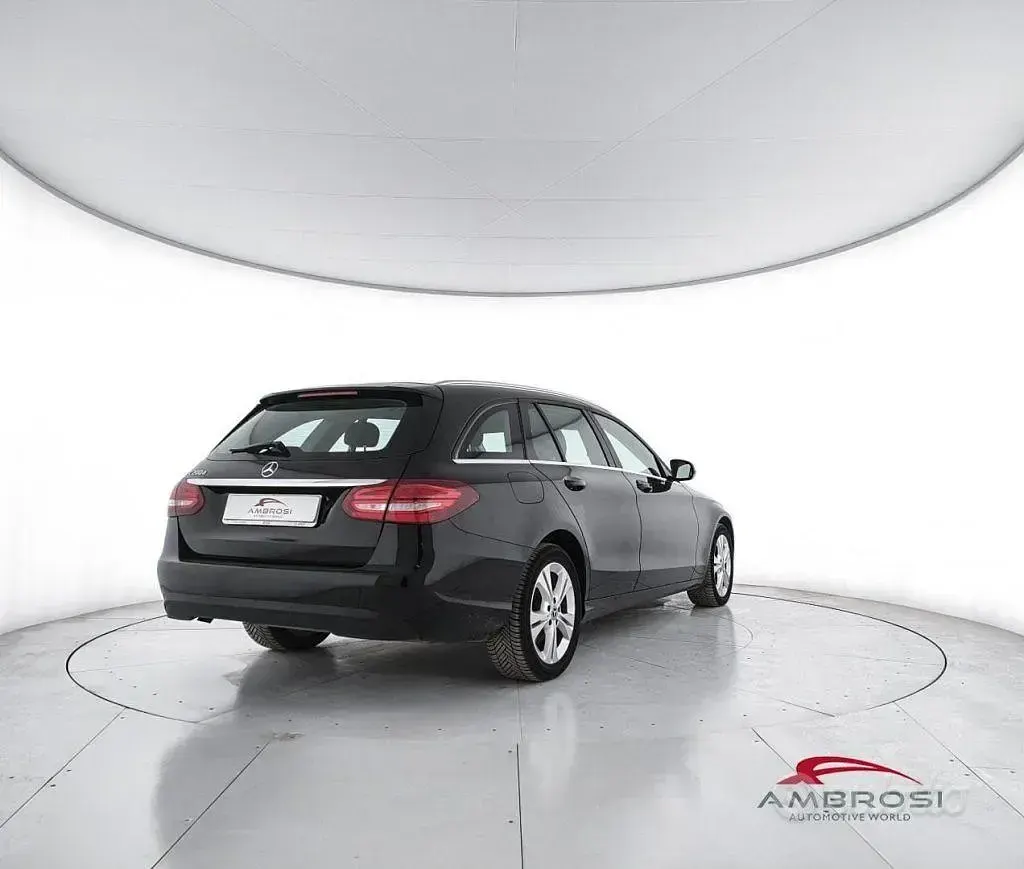 Usata Mercedes C200 Executive 136 CV (100 kW) 2018 Nero Station wagon