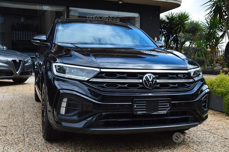 Usata VW T-Roc R-line 115 CV (84 kW) 2022 Nero SUV