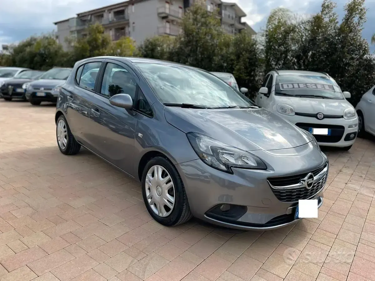 Usata Opel Corsa 90 CV (66 kW) 2017 Grigio Utilitaria
