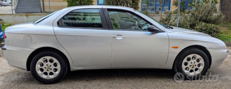 Usata 2001 Alfa Romeo 156 Tre volumi | 3000 € - Immagine 1/4