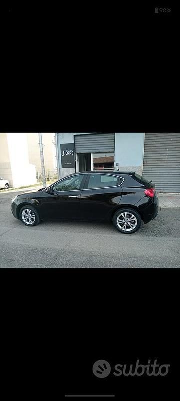 Usata Alfa Romeo Giulietta 105 CV (77 kW) 2013 Nero Utilitaria