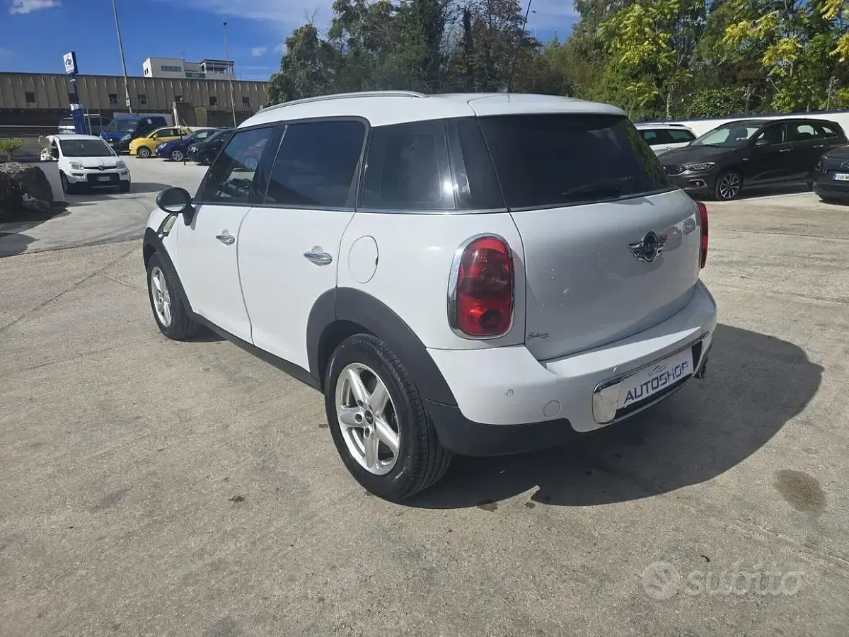 Usata Mini One D Countryman 90 CV (66 kW) 2011 Bianco SUV