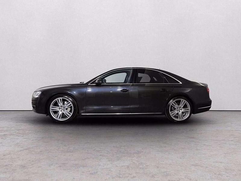 Usata Audi A8 258 CV (189 kW) 2015 Grigio oolong met. Berlina