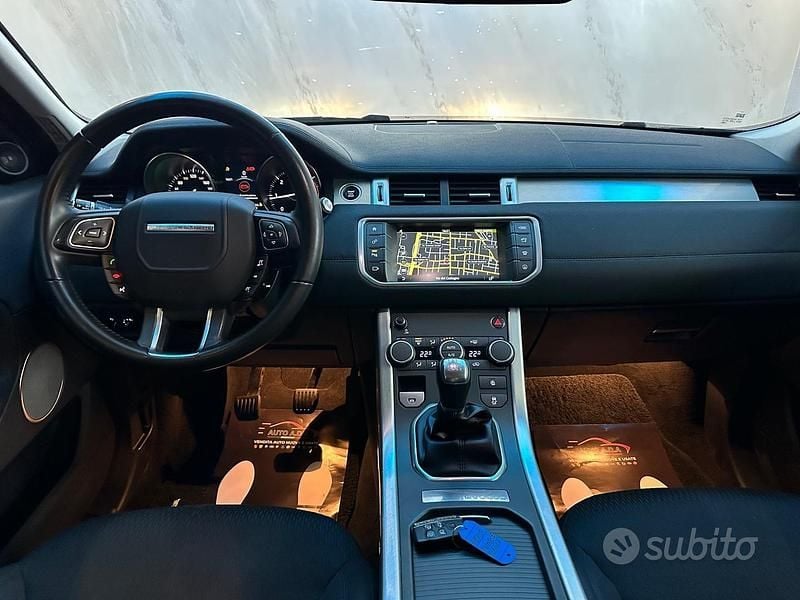 Usata Land Rover Range Rover evoque SE Dynamic 150 CV (110 kW) 2018 Bianco SUV