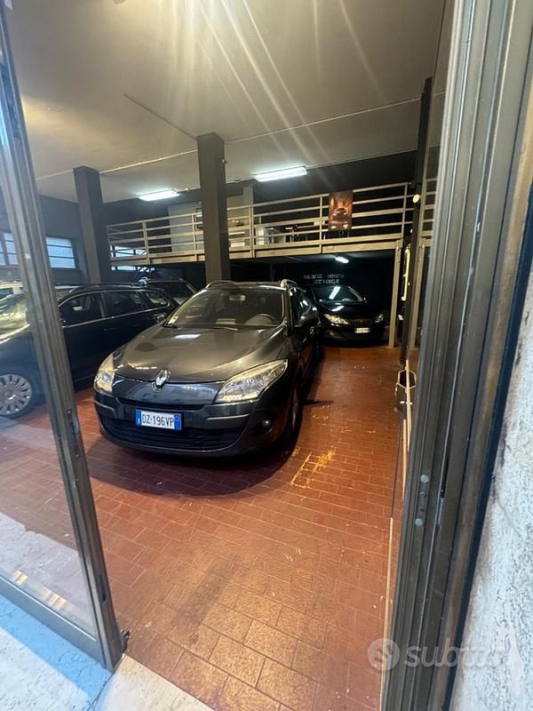 Usata Renault Mégane Dynamique 110 CV (80 kW) 2010 Grigio Berlina