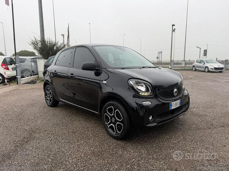 Usata 2018 Smart ForFour Passion Utilitaria | 10.500 € (Ottimo prezzo) - Immagine 1/4