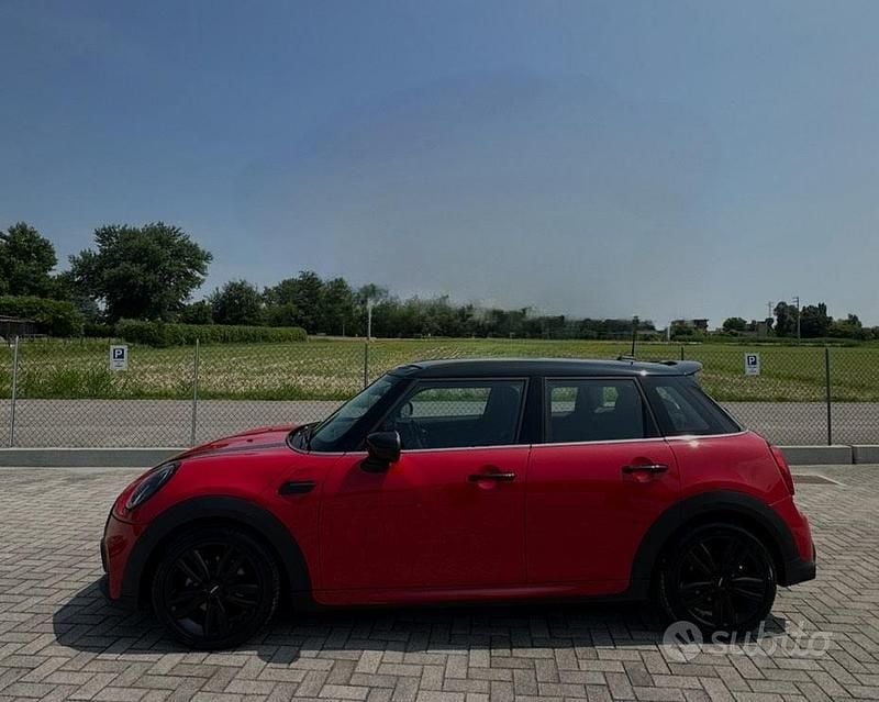 Usata Mini John Cooper Works 136 CV (100 kW) 2021 Rosso Utilitaria