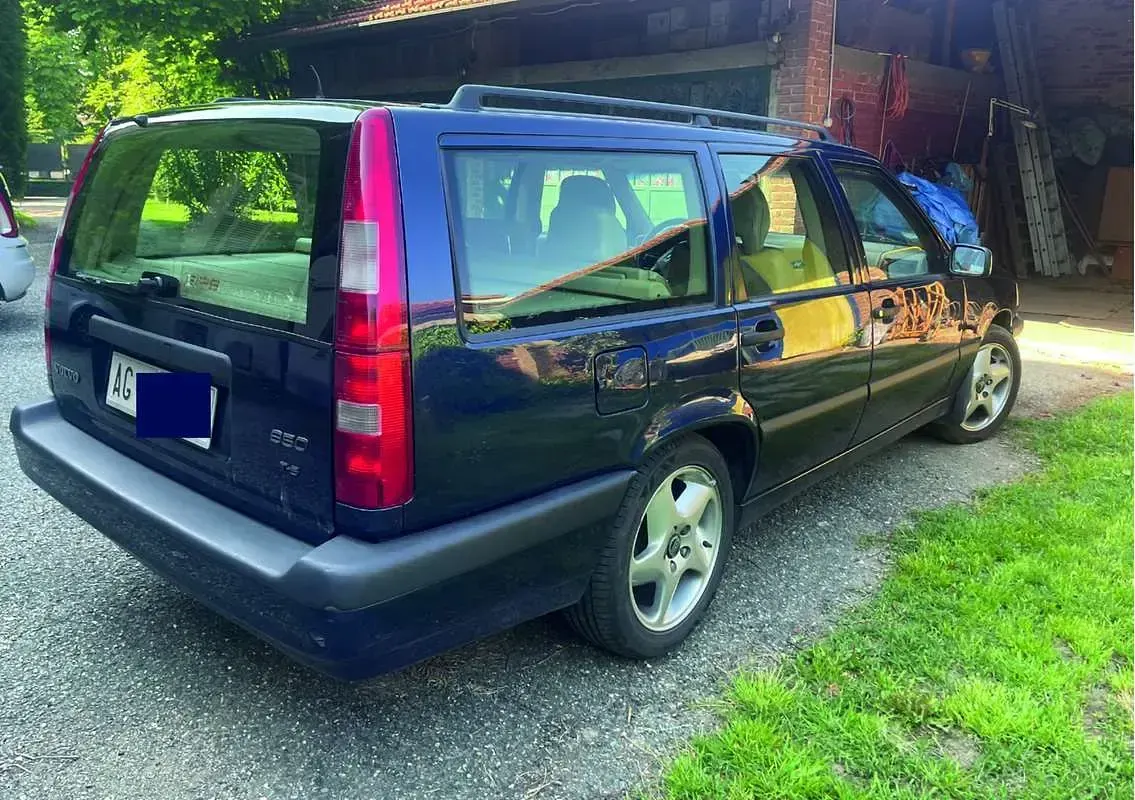 Usata Volvo 850 211 CV (155 kW) 1995 Blu/azzurro Station wagon