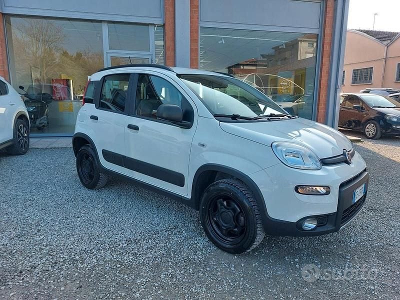 Usata Fiat Panda Cross Cross 85 CV (62 kW) 2021 Bianco Utilitaria