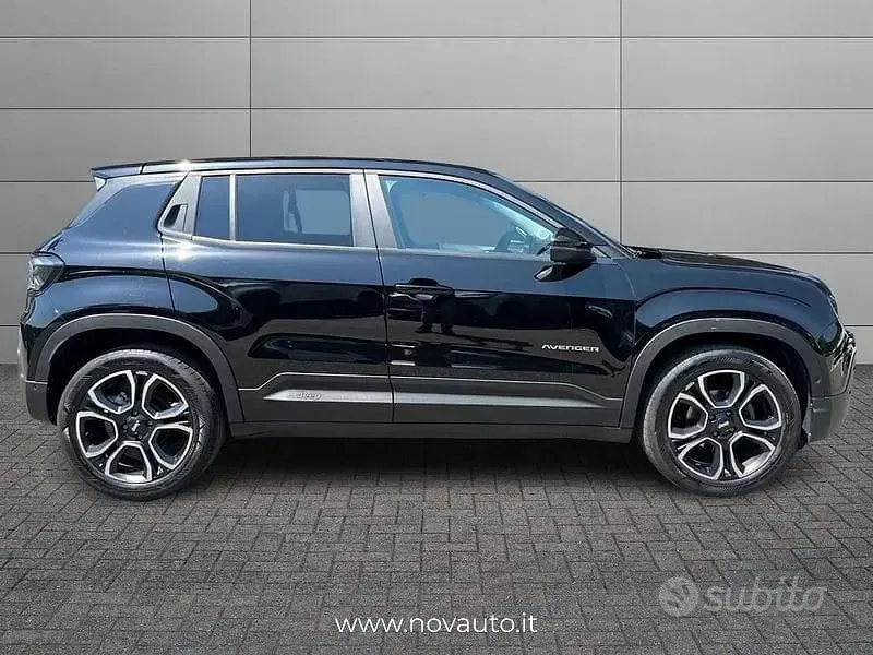 Usata Jeep Avenger Summit 101 CV (74 kW) 2023 Nero SUV