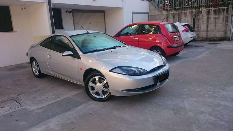 Usata Ford Cougar 170 CV (125 kW) 2000 Coupé