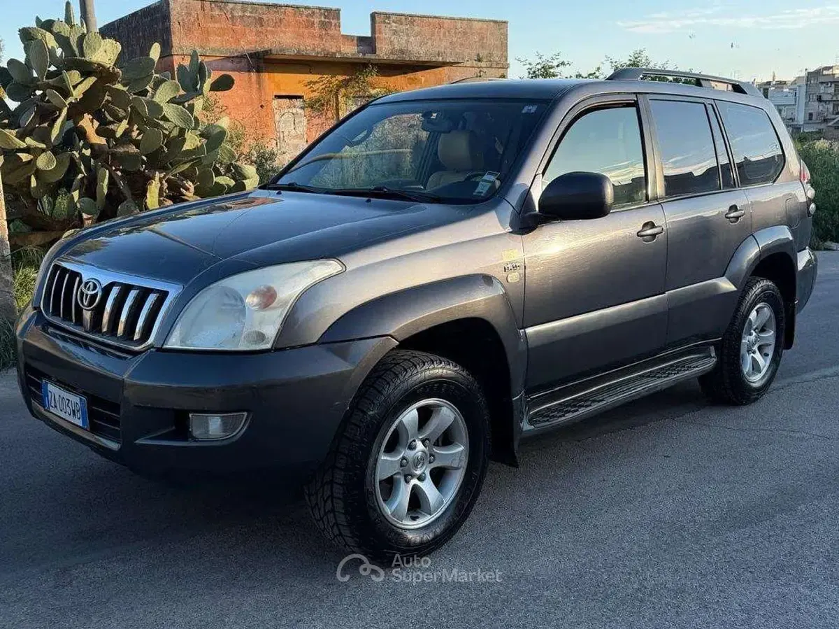 Usata Toyota Land Cruiser 173 CV (127 kW) 2005 Grigio SUV
