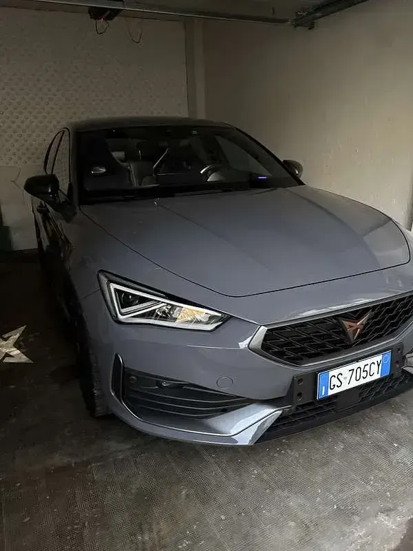 Usata Cupra Leon VZ 245 CV (180 kW) 2023 Berlina