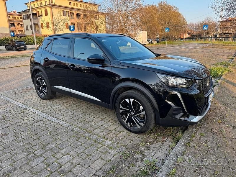 Usata Peugeot 2008 S 129 CV (94 kW) 2023 Nero SUV