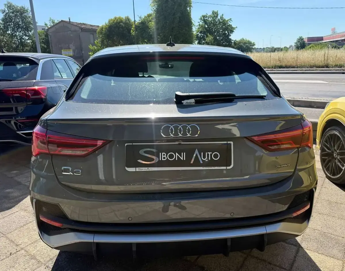 Usata Audi Q3 Sportback S-Line 200 CV (147 kW) 2020 Grigio SUV