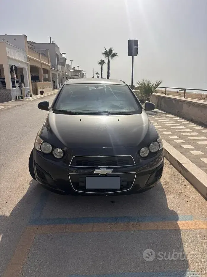 Usata Chevrolet Aveo 75 CV (55 kW) 2012 Nero Berlina