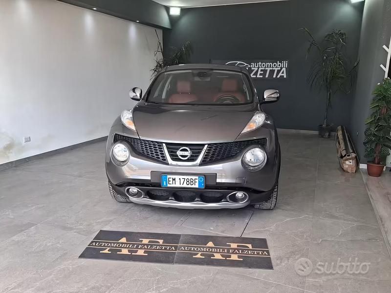 Usata Nissan Juke Tekna 110 CV (80 kW) 2012 Grigio SUV