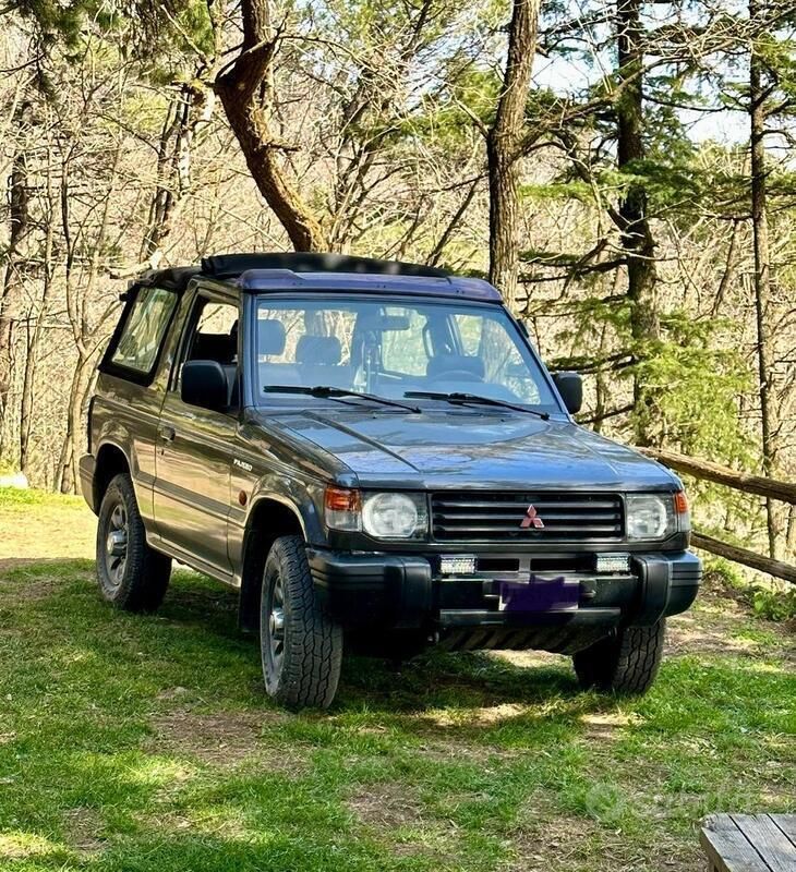 Usata Mitsubishi Pajero 84 CV (61 kW) 1994 Marrone SUV