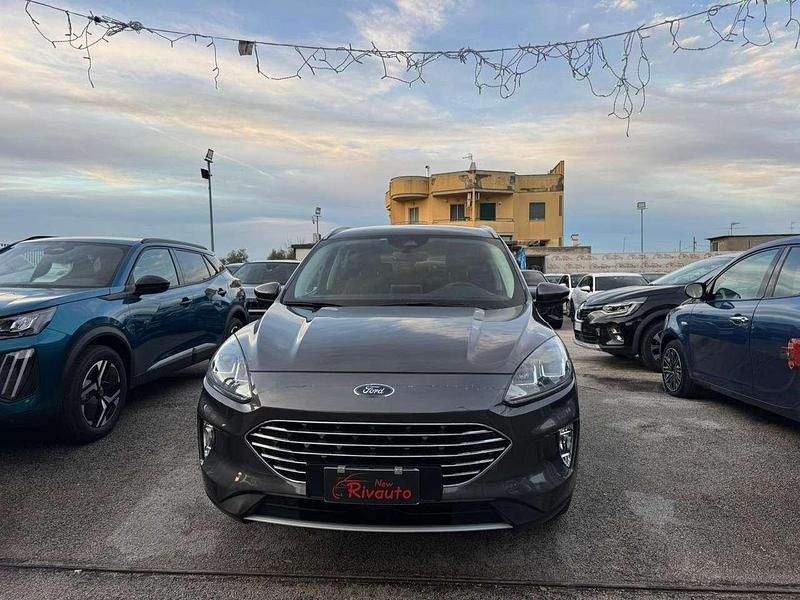 Usata Ford Kuga Titanium 150 CV (110 kW) 2020 Grigio SUV