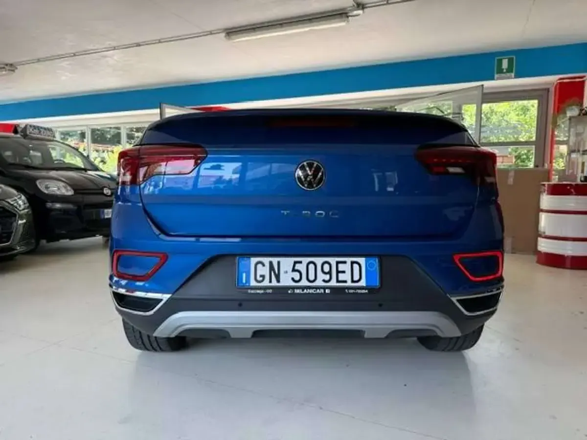 Usata VW T-Roc Cabriolet Style 150 CV (110 kW) 2023 Blu/azzurro Cabrio