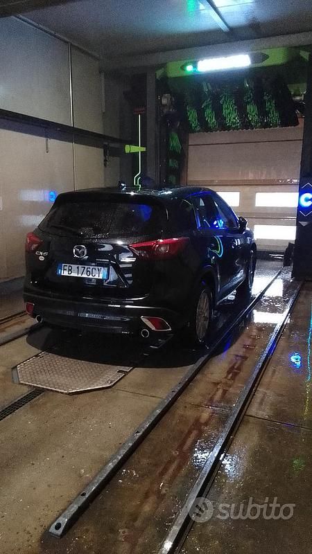 Usata Mazda 3 150 CV (110 kW) 2016 Nero Monovolume