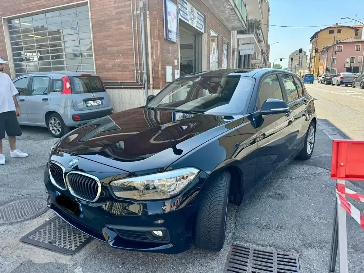 Usata BMW 118 136 CV (100 kW) 2019 Nero Berlina