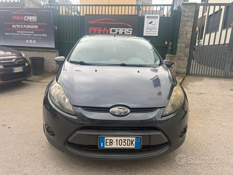Usata Ford Fiesta Titanium 82 CV (60 kW) 2010 Blu/azzurro Utilitaria