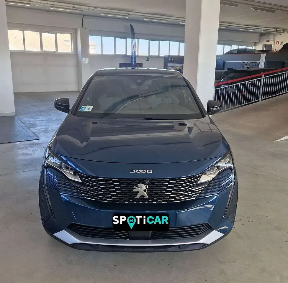 Usata Peugeot 3008 Allure 136 CV (100 kW) 2024 Blu/azzurro SUV