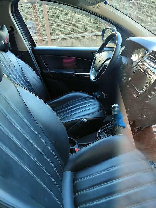 Usata Lancia Delta 189 CV (139 kW) 2011 Marrone Utilitaria