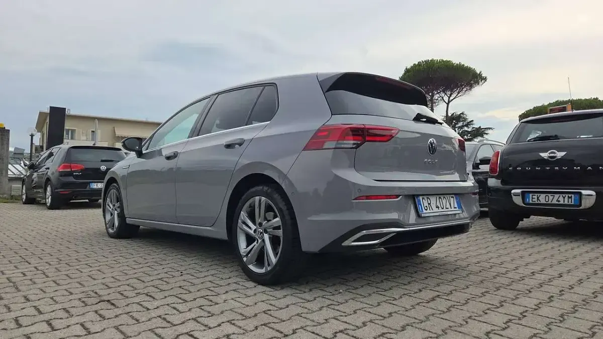 Usata VW Golf VIII Style 150 CV (110 kW) 2022 Grigio Berlina