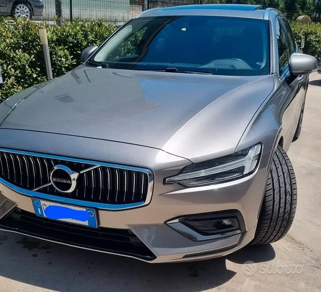 Usata Volvo V60 Inscription 150 CV (110 kW) 2020 Station wagon