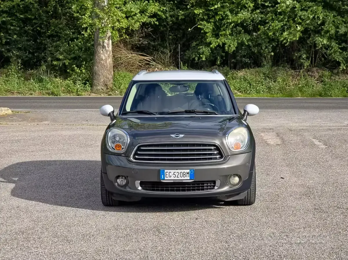 Second-hand Mini Cooper D Countryman 111 CP (81 kW) 2011 Maro SUV