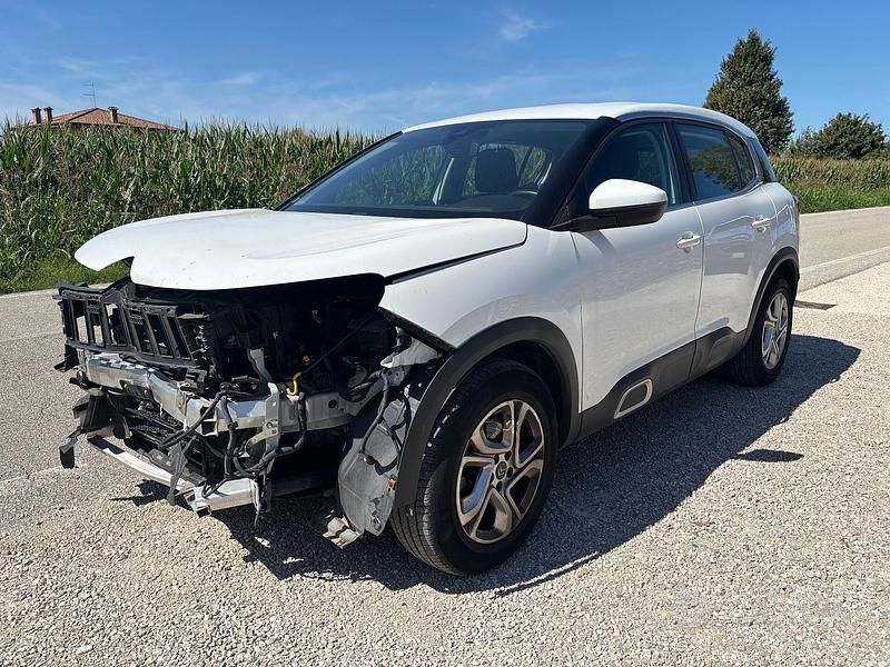 Bianco Usata 2021 Citroën C5 Feel Station wagon | 6900 € - Immagine 1/4