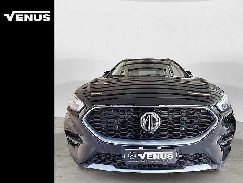Usata MG ZS Luxury 106 CV (77 kW) 2024 Nero SUV