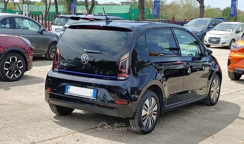 Usata VW up! 82 CV (60 kW) 2021 Nero Utilitaria