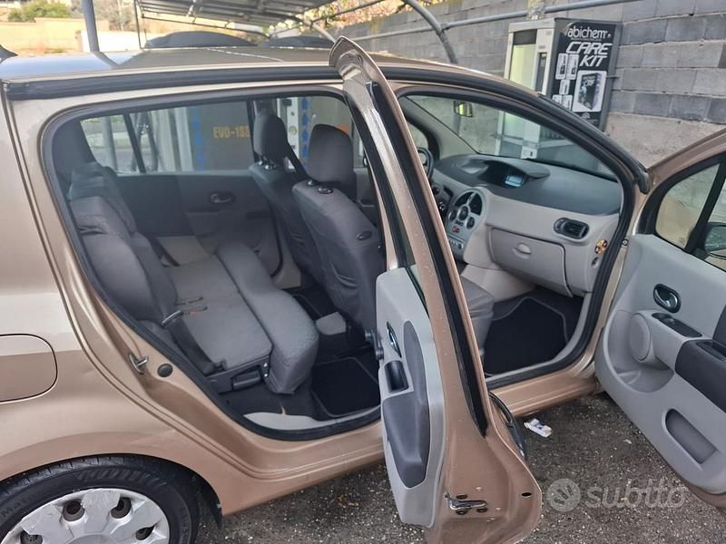 Usata Renault Modus 2005 Monovolume