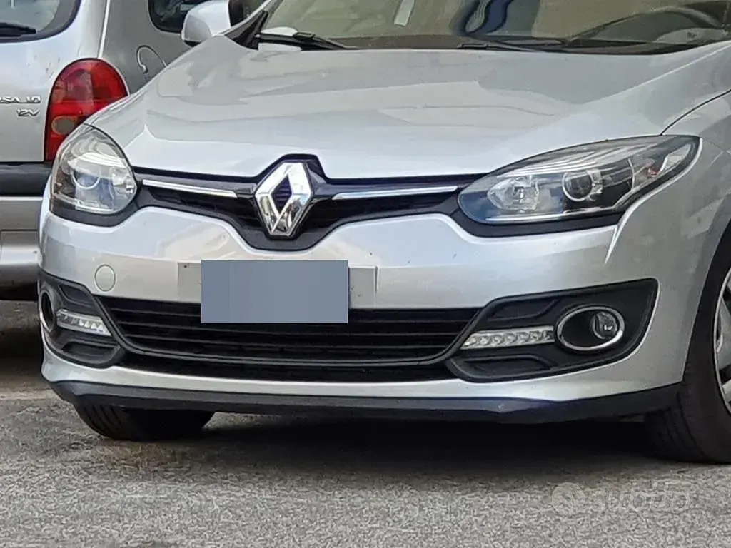 Usata Renault Mégane III 110 CV (80 kW) 2014 Grigio Berlina