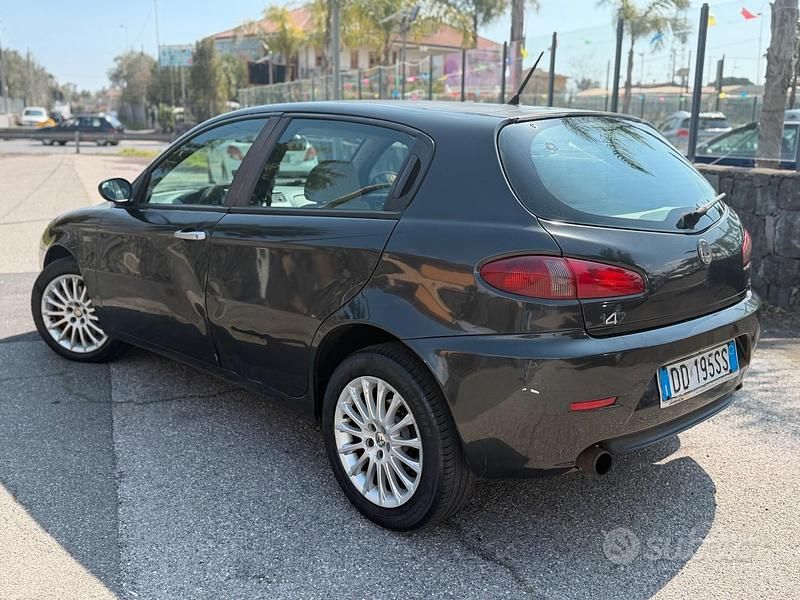 Usata Alfa Romeo 147 2006 Nero Utilitaria