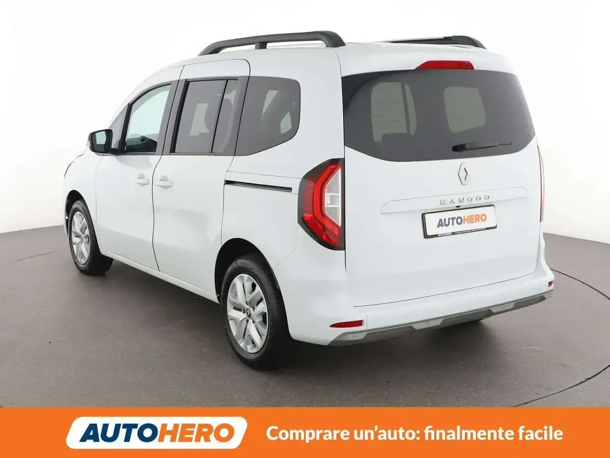 Usata Renault Kangoo Equilibre 131 CV (96 kW) 2023 Bianco Monovolume