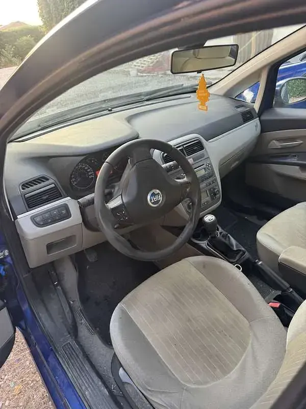 Usata Fiat Punto 80 CV (58 kW) 2006 Utilitaria