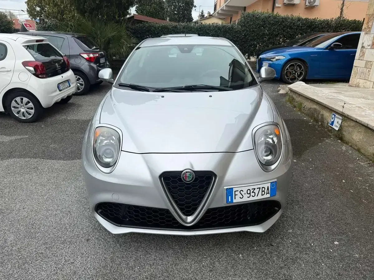 Usata Alfa Romeo MiTo 120 CV (88 kW) 2018 Argento Utilitaria