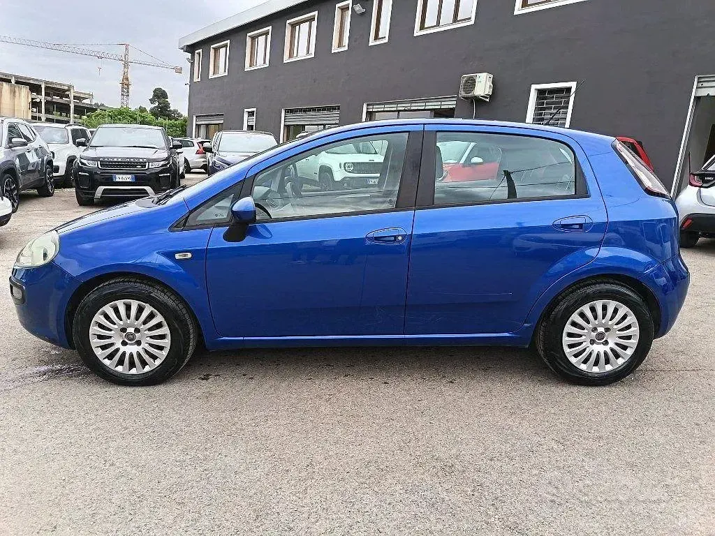 Usata Fiat Punto Evo Dynamic 90 CV (66 kW) 2010 Blu Utilitaria