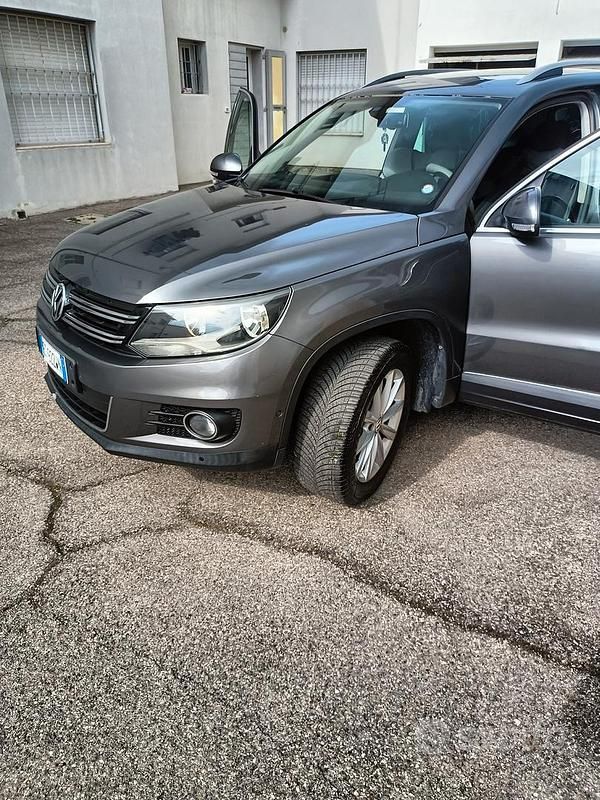 Usata VW Tiguan 140 CV (102 kW) 2014 Grigio SUV