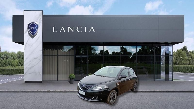 Usata Lancia Ypsilon S 69 CV (50 kW) 2024 Nero vesuvio Utilitaria