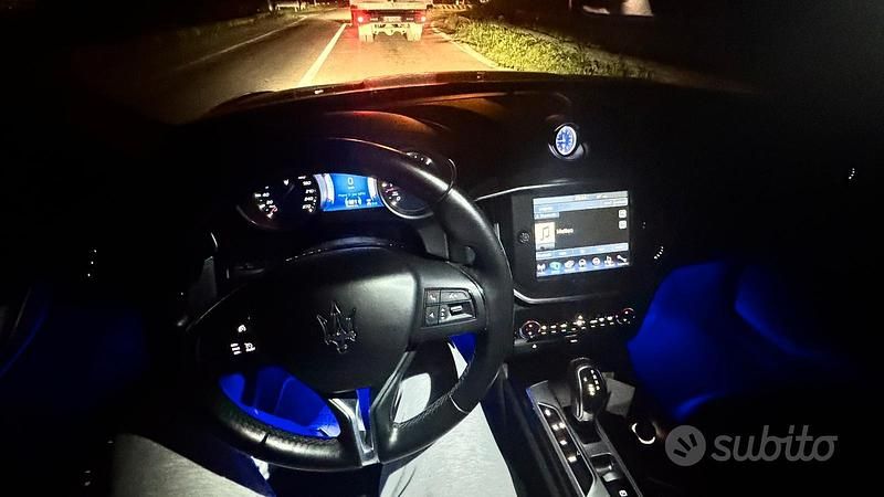 Usata Maserati Ghibli 275 CV (202 kW) 2015 Bianco Berlina