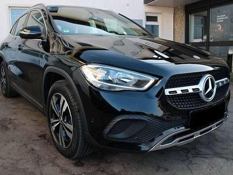 Usata Mercedes GLA200 Executive 150 CV (110 kW) 2020 Nero SUV