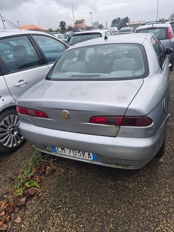 Usata Alfa Romeo 156 Distinctive 140 CV (102 kW) 2004 Grigio Berlina