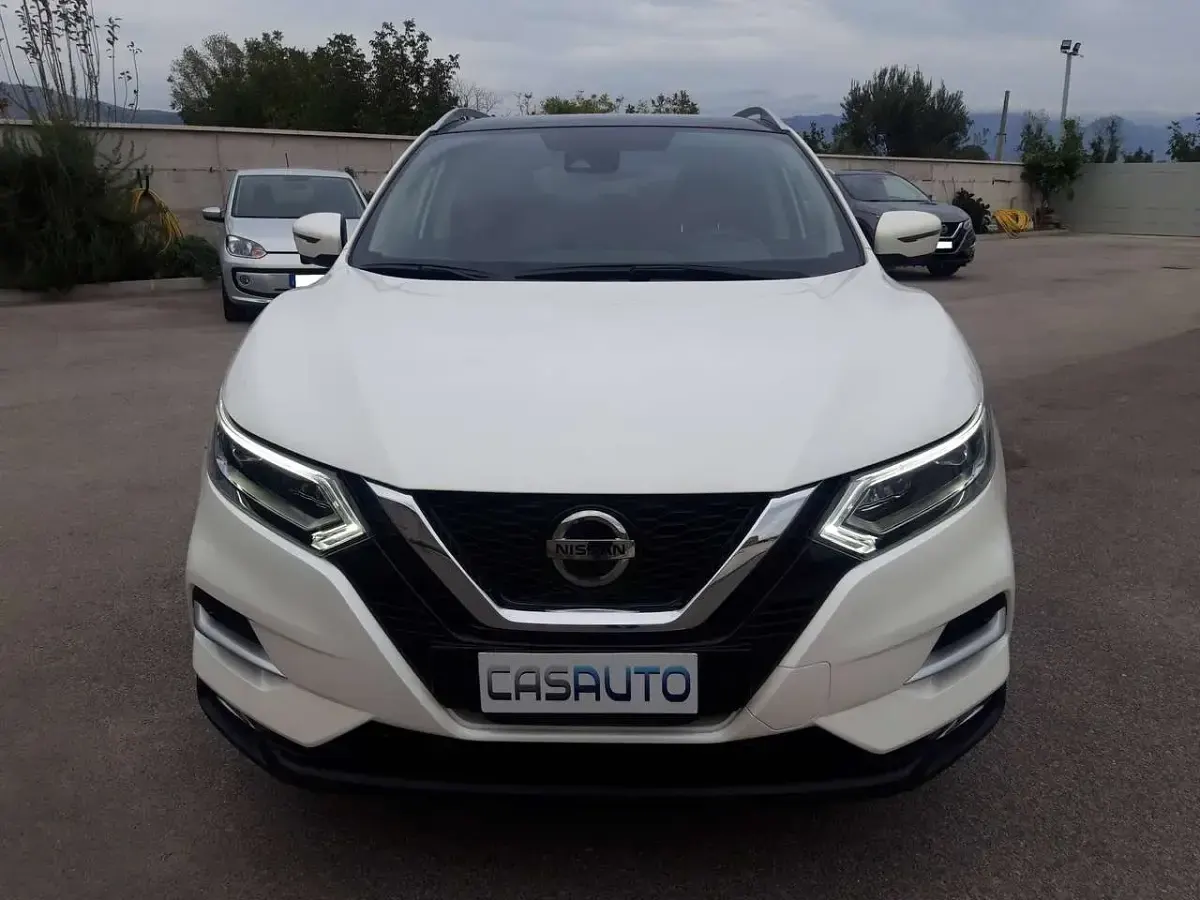 Usata Nissan Qashqai N-Connecta 110 CV (80 kW) 2018 Bianco SUV