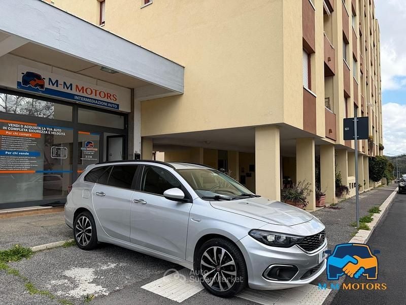 Usata Fiat Tipo Lounge 120 CV (88 kW) 2020 Gray Station wagon
