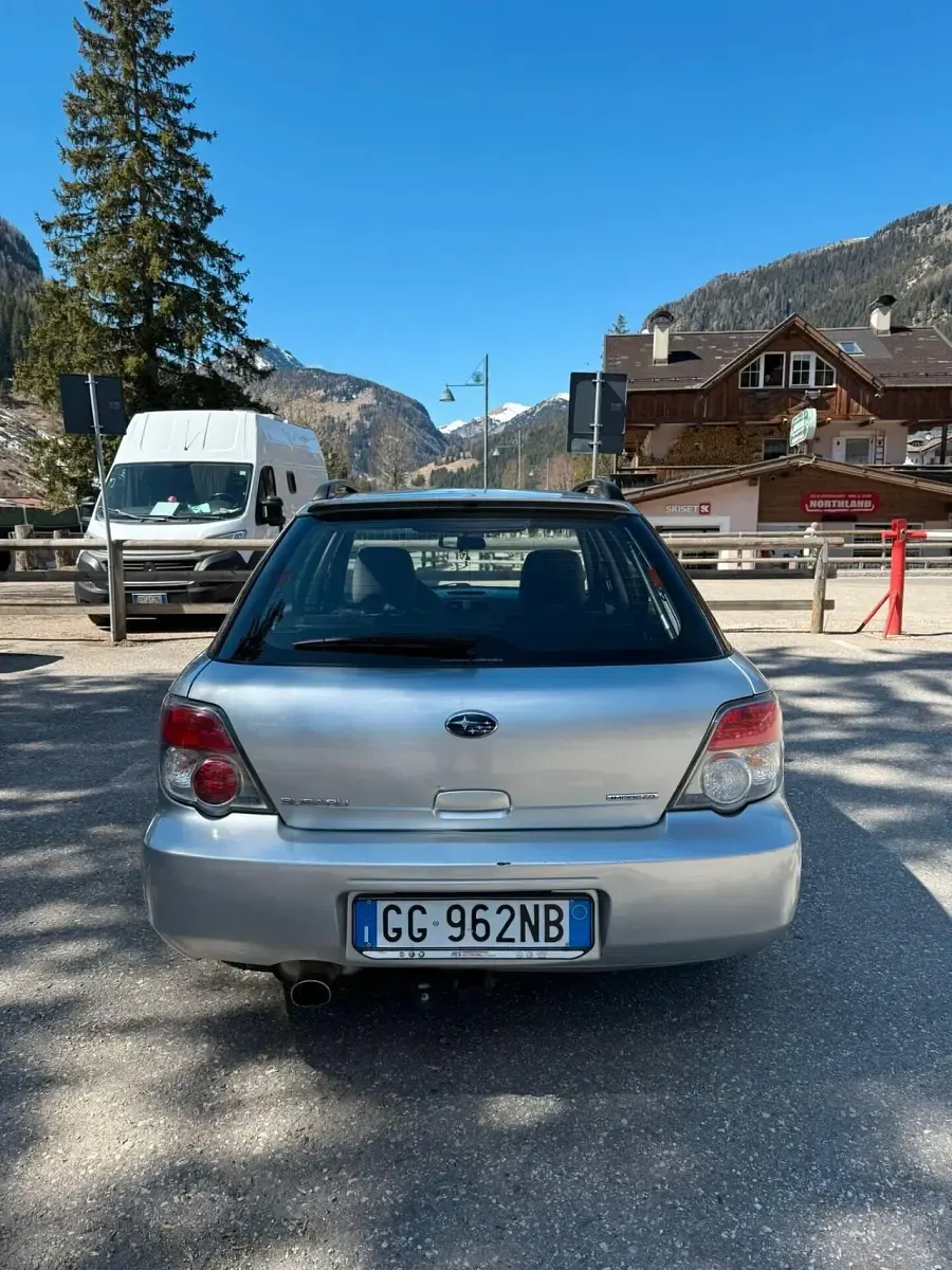 Usata Subaru Impreza Sport 160 CV (117 kW) 2006 Grigio Station wagon